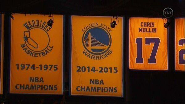 nba球衣上的冠军标志 以前NBA各队的冠军旗帜都长啥样(9)