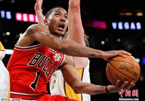 nba风城玫瑰 “风城玫瑰”德里克·罗斯的NBA公牛队的篮球职业生涯(9)