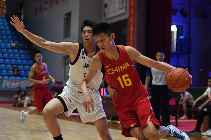 中国篮球再掀“留洋热”，三位小将为今夏选秀带来新看点(2)