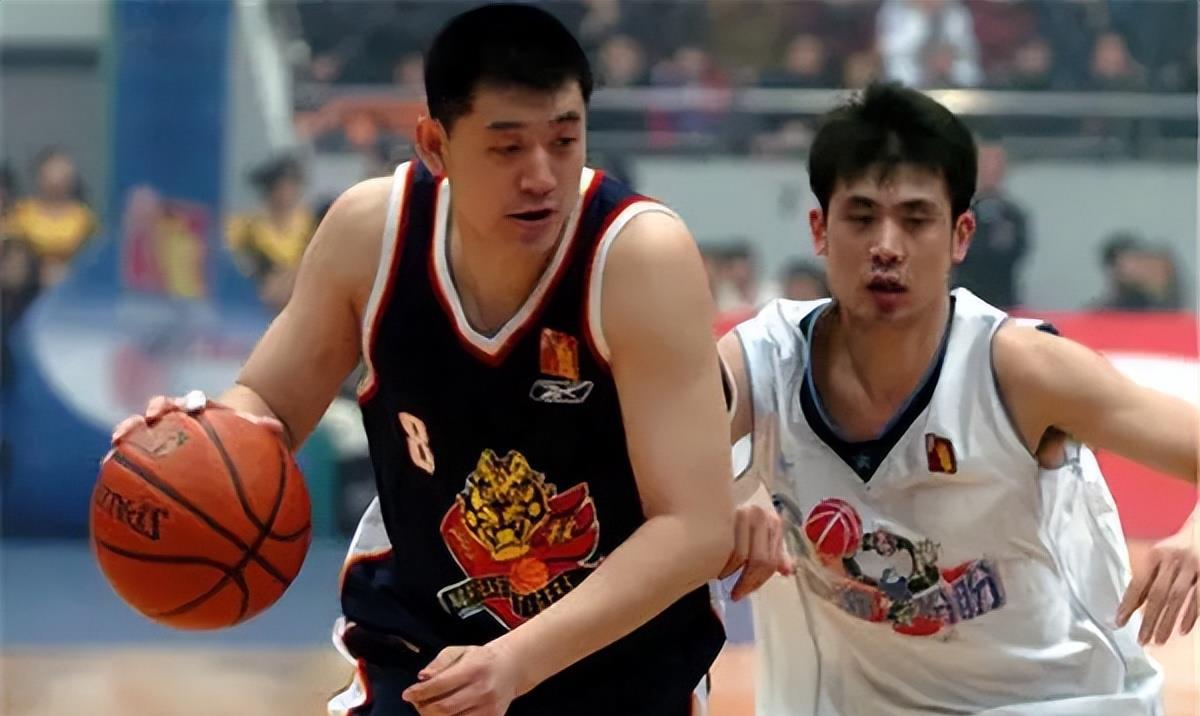 中国男篮历史前五的小前锋分别是谁？第一名出乎意料(2)