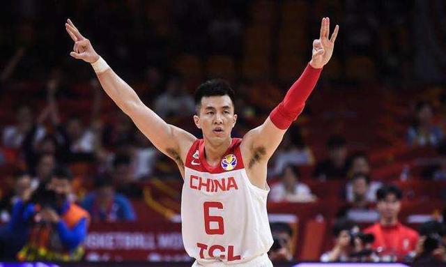 中国男篮锋线成为最大弊端：后卫人数多达八人，杜锋不按常理出牌(3)