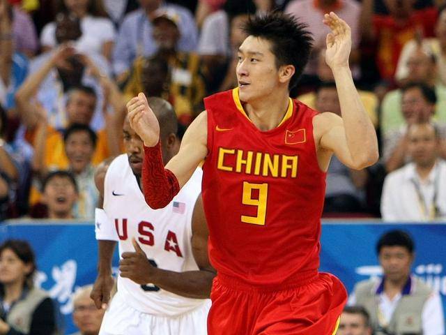 中国男篮历史最强阵容：分位号称“中国乔丹”，大前位置争议最大