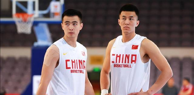 中国男篮五名球员检测阳性，澳洲网友透露内幕，两人报平安(1)