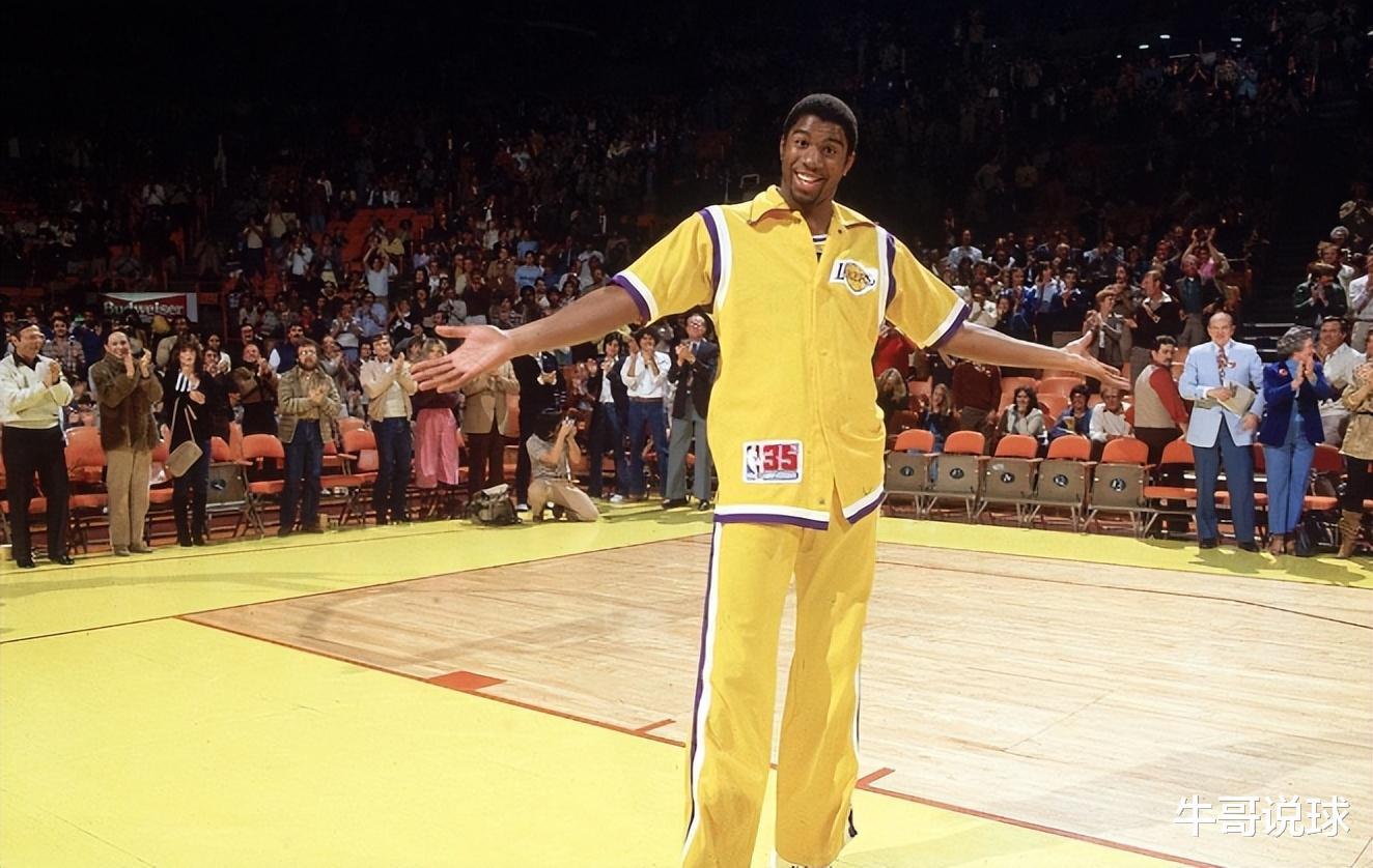 1991年，魔术师约翰逊要是没有提前退役，能当NBA历史第一人吗？(4)