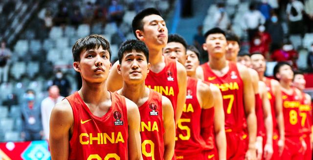 中国男篮离队名单不敢公布！杜锋淘汰多人，八月大考决定是否下课(2)