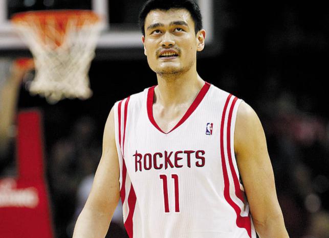 中国最强的篮球运动员，退役之后还能当篮协主席(1)