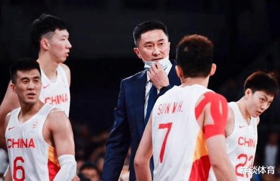 中国男篮12分劣势负于NCAA球队，如何看待：这种输球当中的得与失