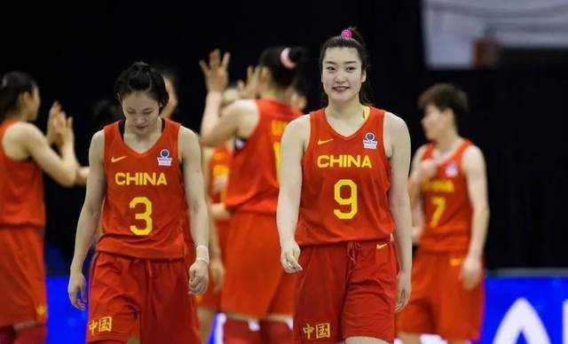 第三节崩盘，中国女篮20次失误被法国逆转，内线核心准备归队(3)