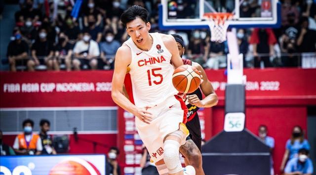 U18男篮亚锦赛，杨瀚森备受期待，中国男篮有哪些年少成名的小将(5)