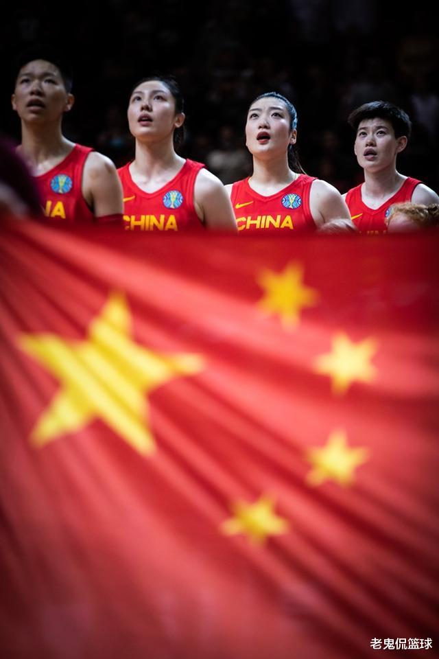 不丢人！单节赢美国10分，这才是中国篮球该有的样子，姑娘们真棒(1)