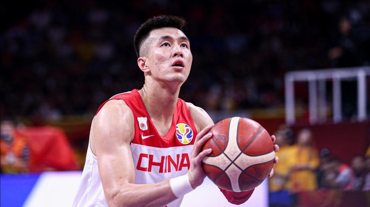 中国男篮应该学习女篮，锋线高大化，提高投篮能力，加强无球跑动(2)