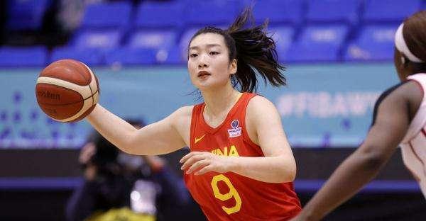 点赞女篮球员，点赞郑薇指导！只因做到三点，中国女篮重回巅峰！(2)