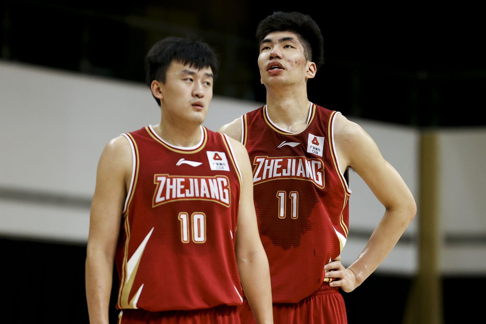 中国男篮2米23内线成未来之星：浙江男篮奇兵，杜锋或淘汰王哲林
