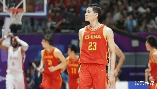 中国男篮世预赛新一届大名单敲定，望球员们打出精气神来(1)