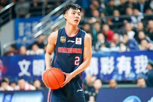 徐杰首次比赛获得大成就，成为团队功臣，中国篮球运动员人才辈出(1)