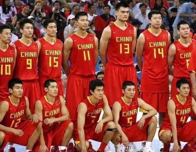 中国男篮选出来的24名国家队员至少得走一半
