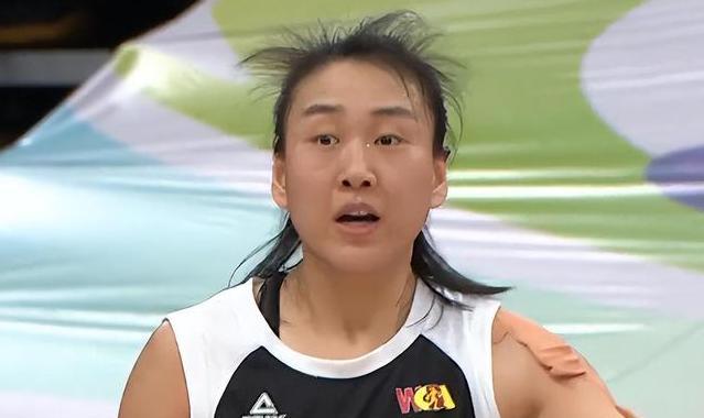 中国女篮重头戏上演！王思雨被驱逐出场 李梦23分7篮板14助攻(2)