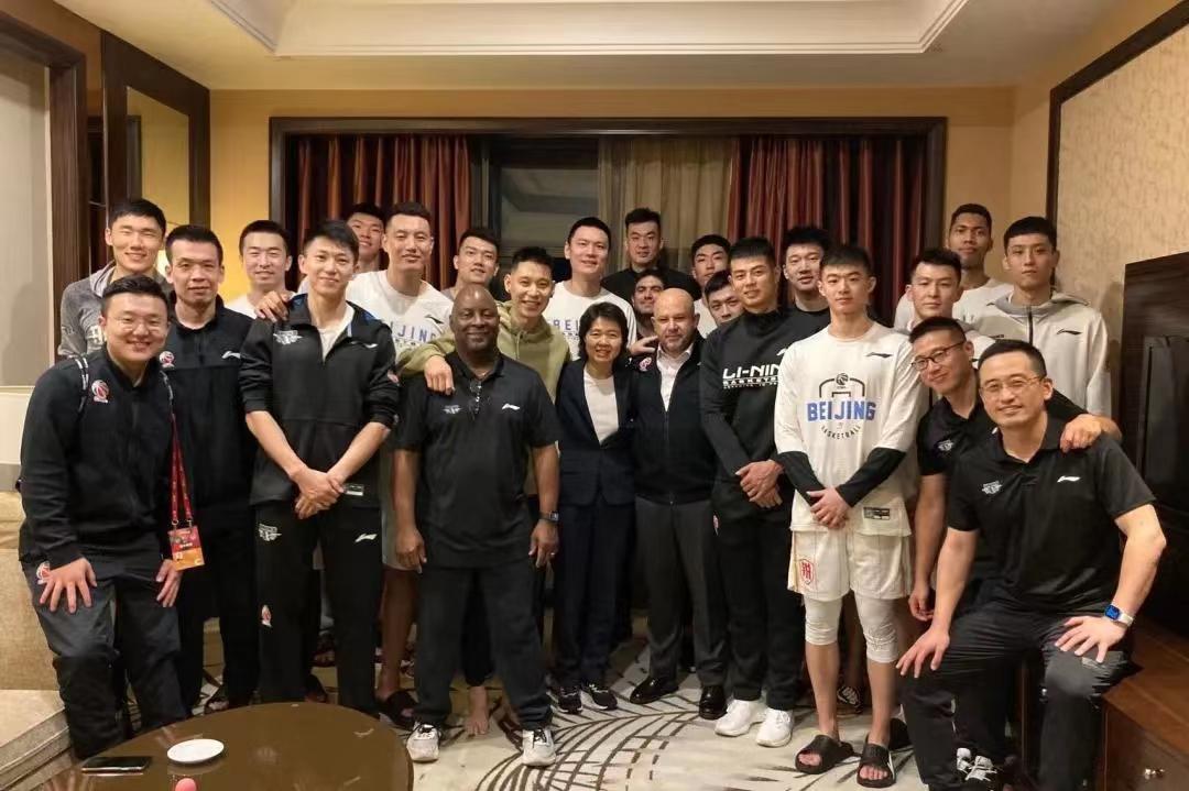 六年任职期满卸任 秦晓雯不再担任北京首钢篮球俱乐部董事长