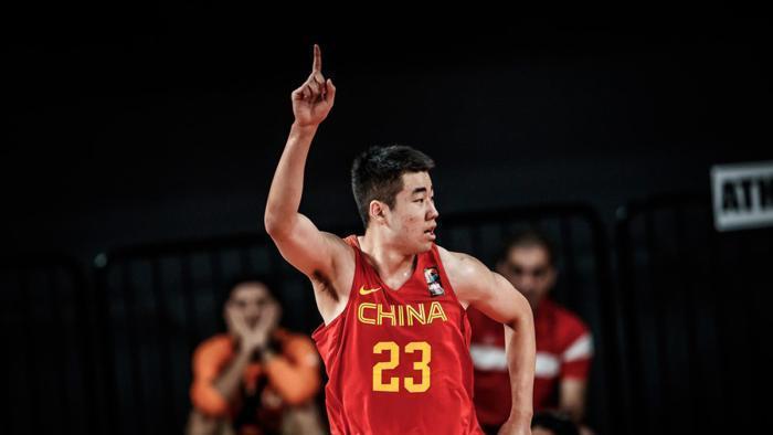 CBA表现糟糕的五位新星！还以为他们是中国男篮的未来，被高估了(5)