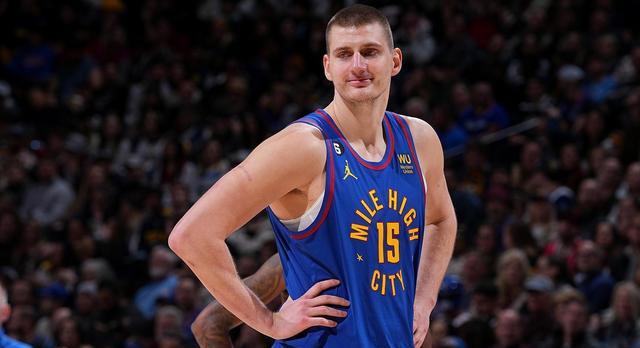 NBA公布最新的MVP榜：76人双星进前十，塔图姆第三，榜首来自西部