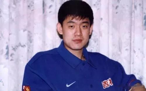 中国男篮虎王孙军：单场70分纪录国内球员标杆，一人托起一支球队(3)