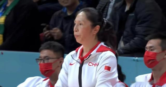 女篮中规中矩打法狂胜韩国，杜锋三后卫战术看后有何感想？