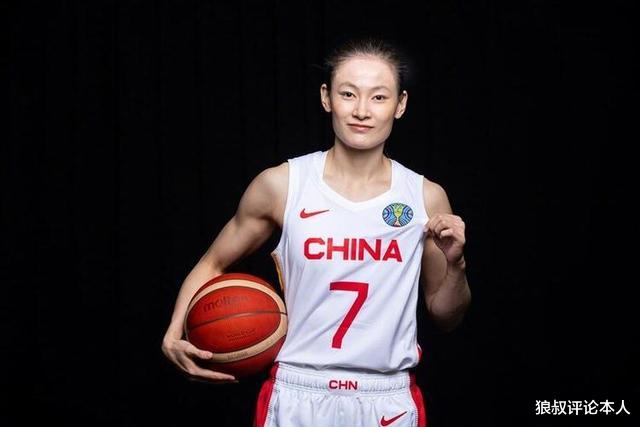 恭喜，女篮队长杨力维收到WBA合同，她该主动往美国靠拢(1)