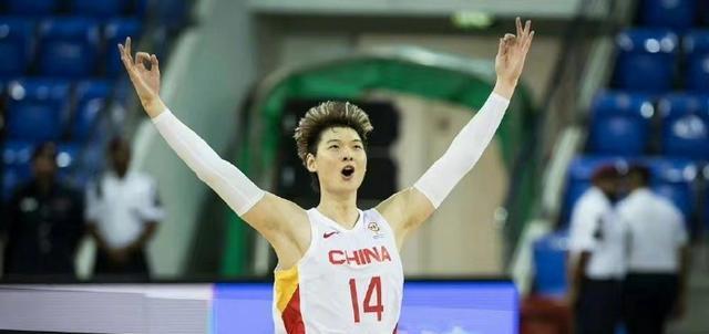 FIBA9点30官宣！中澳位置互换，中国队连升3级重新登顶，大王上榜(3)
