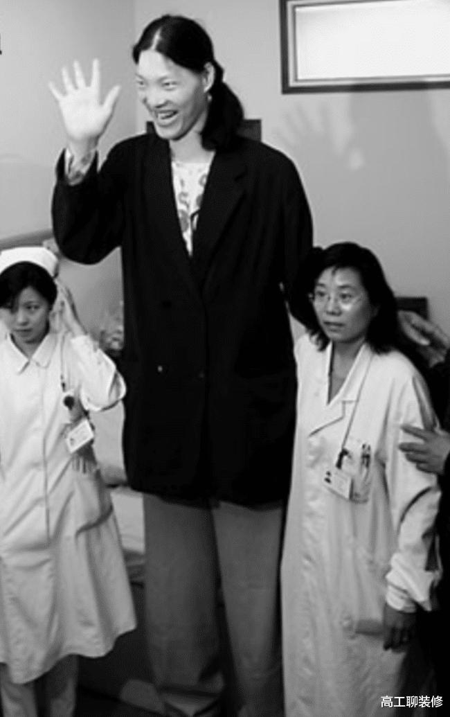 安徽女巨人：比姚明高10公分，最大的梦想是吃饱饭，只活到了41岁(4)