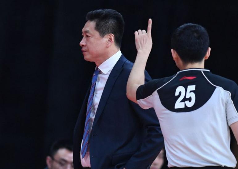 上海男篮好消息，队内顶级核心，有望季后赛回归？(3)