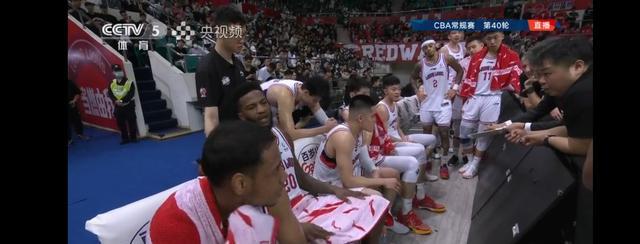 广州男篮主场最后一节崩溃，被北京首钢击倒(4)