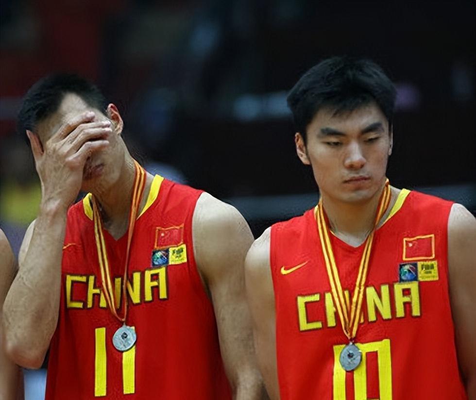 中国篮球不幸的是只有易建联？这是侮辱易建联还是捧易建联？(5)