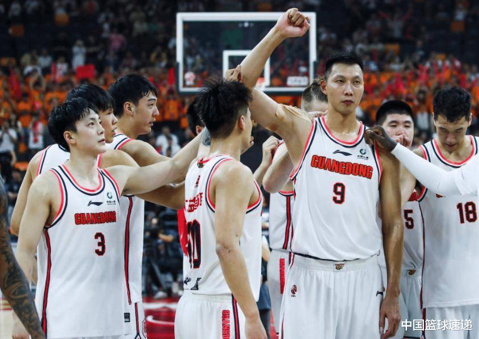 广东男篮阵容大调整，两大王牌锋线加盟，四名球员离队，马尚续约