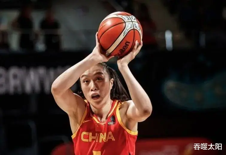 中国女篮惨败的重要原因不光是内线弱，还在于没内线(1)