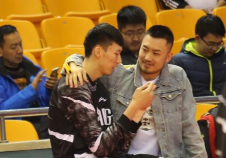 新疆男篮妥协睢冉，中国篮球又一步向前，你看好他们的未来吗？(1)