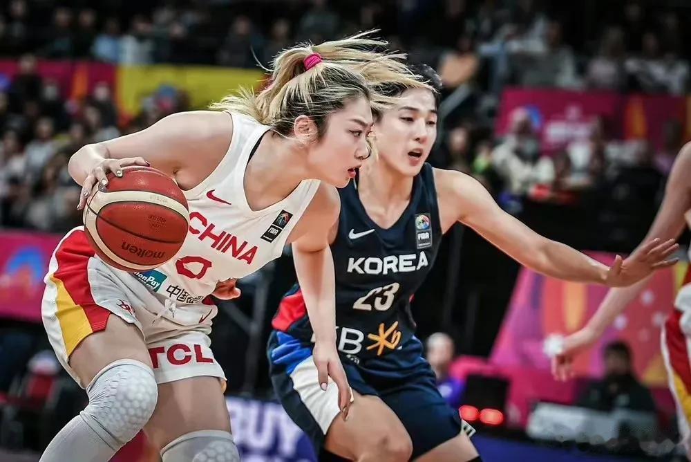 打破质疑！李梦26＋8率领中国女篮晋级巴黎奥运会资格赛！

在昨天进行的2023