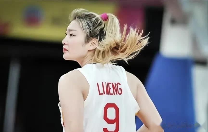 中国女篮半决赛对阵澳大利亚女篮，真是不是冤家不聚头，上一次在去年世界杯赛场上，也(3)