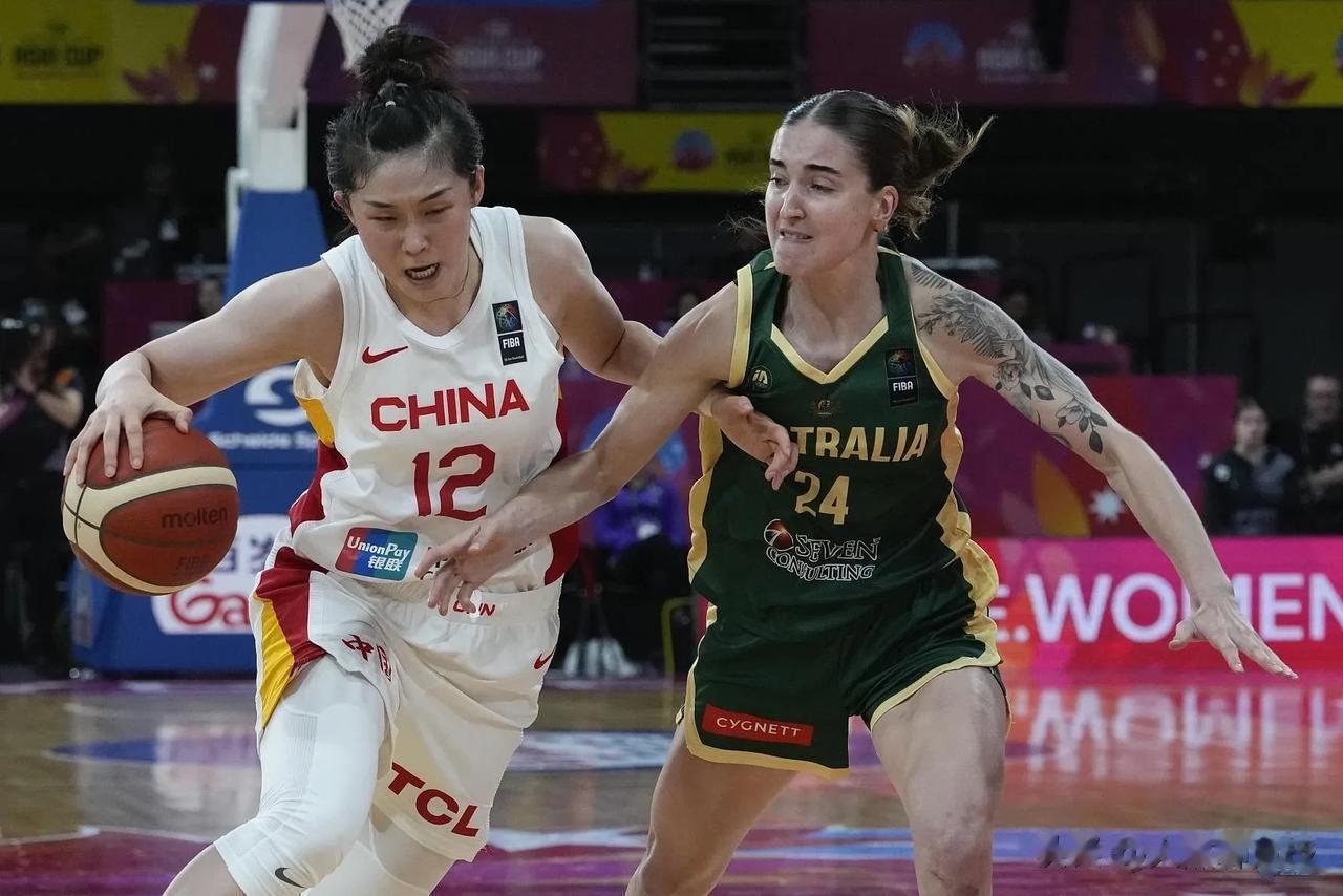 如果中国女篮有段位的话，我觉得这样评价最合适:
1.韩旭 超世界级，5颗星，中国(4)