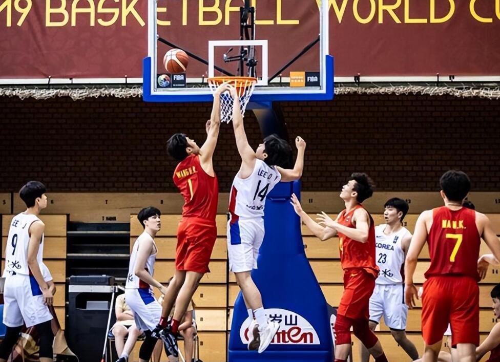 对阵斯洛伐克这场比赛，暴露中国篮球的真实水平了

本土培养的球员(青训+校园)大
