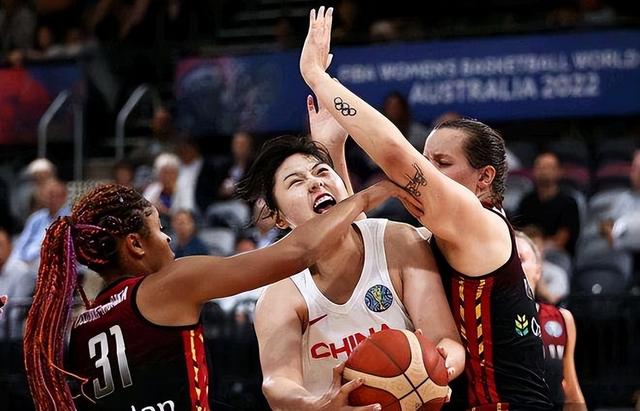 中国女篮亚洲杯夺冠！李梦做意外决定，2大后场悍将获WNBA关注(4)