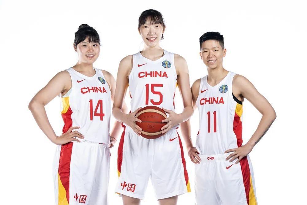 中国女篮最新消息！为了备战9月底在杭州举行的亚运会，郑微教练已经在广东清远重新集(4)