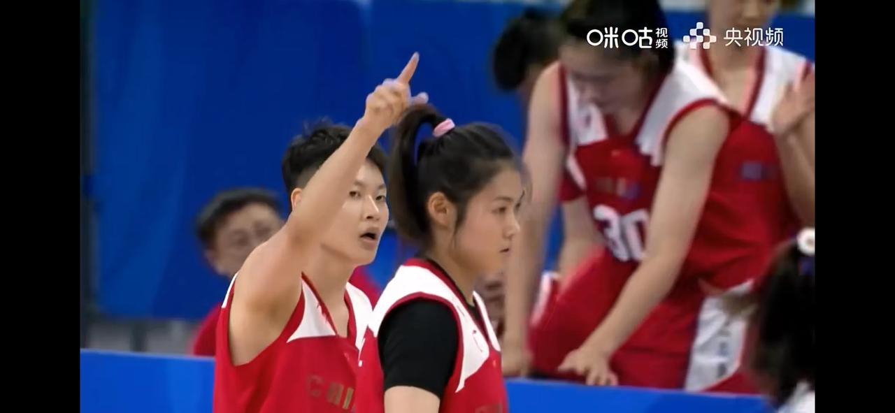哈哈，中国女篮又一次创造历史！

这一次的历史是属于中国女篮大运队的！
而且这是(6)
