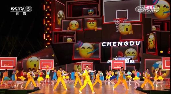 揭秘大运会闭幕式花式篮球团队：将中国元素融入运动 ，曾为追梦饿肚子