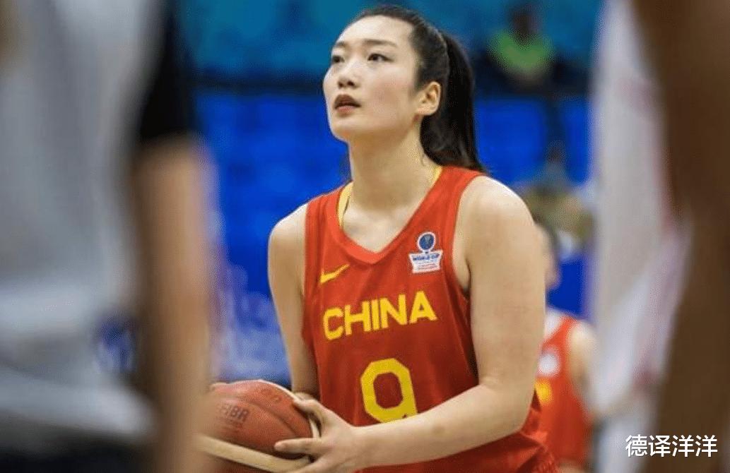 上场时间越来越少！中国女篮核心提升效率，只求保住位置