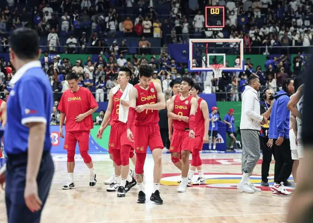 没救了！光头教练依旧带领中国男篮出征亚运会(2)