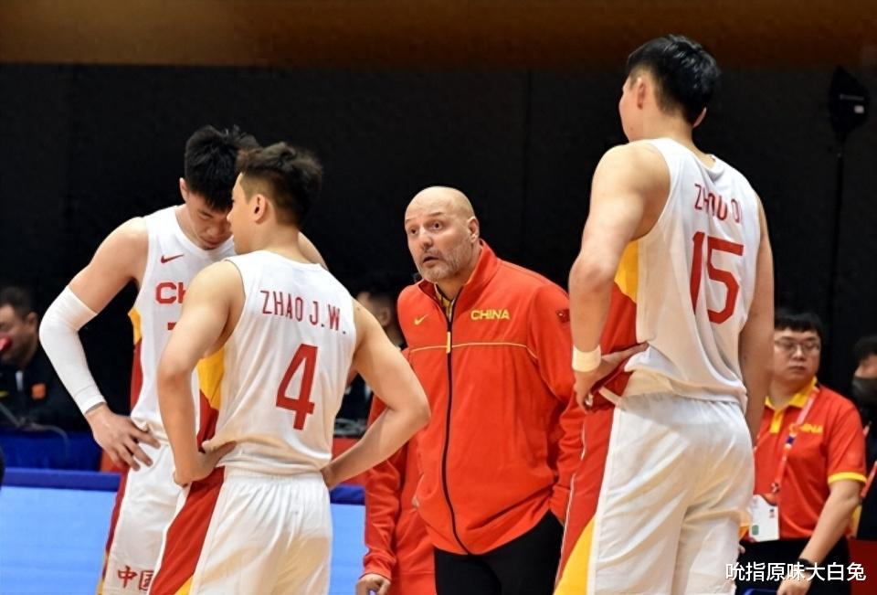 央视直播对手有变，中国男篮亚运会赛程确定，王哲林换号码找自信(2)