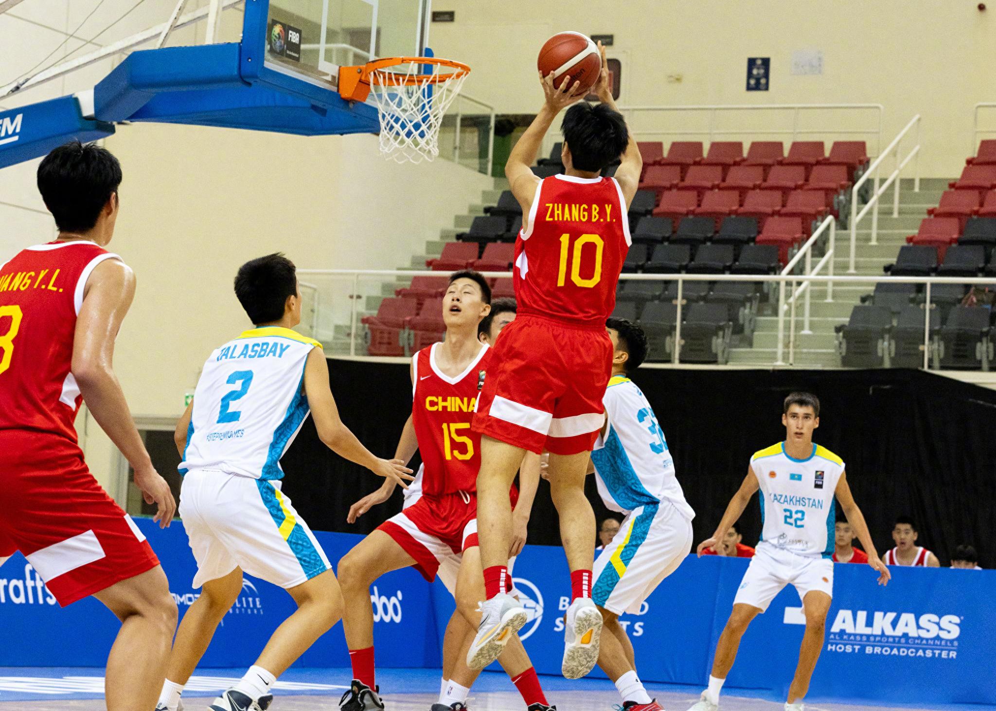 中国男篮国少小将闪耀亚青赛，投篮能力国字号罕见，或是下一个易建联！