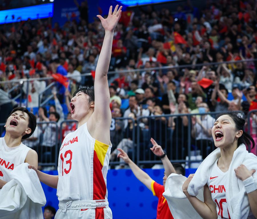 “超级球迷”麦迪现身决赛现场，中国女篮夺冠为“三大球”挽回尊严(6)