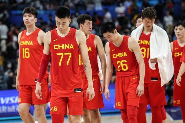 呼吁：中国男篮立即废除国手免体测特权
