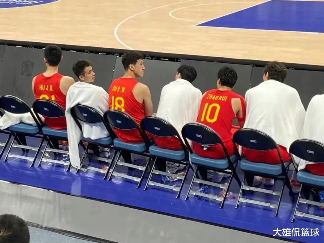 中国男篮主帅谈中国男篮球员：理解能力不够，不懂分析赛场形势(3)